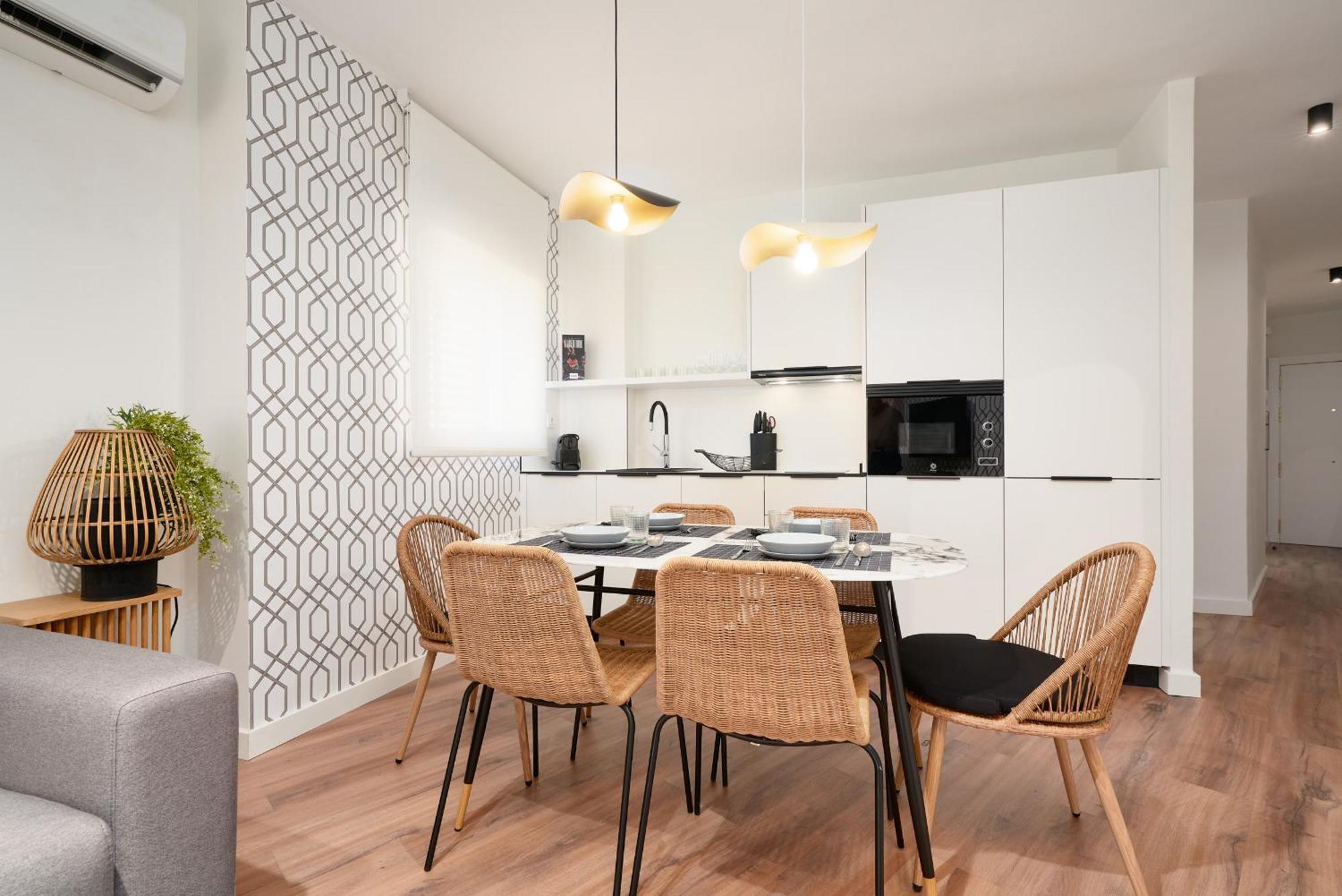 Sunn Amador De Los Rios, By Homing U Seville Exterior photo